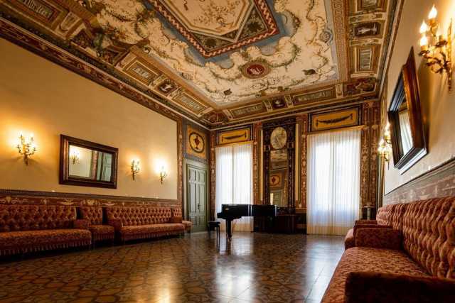 Mola, eleganti saloni e rigogliosi giardini: alla scoperta del "ritrovato" Palazzo Pesce